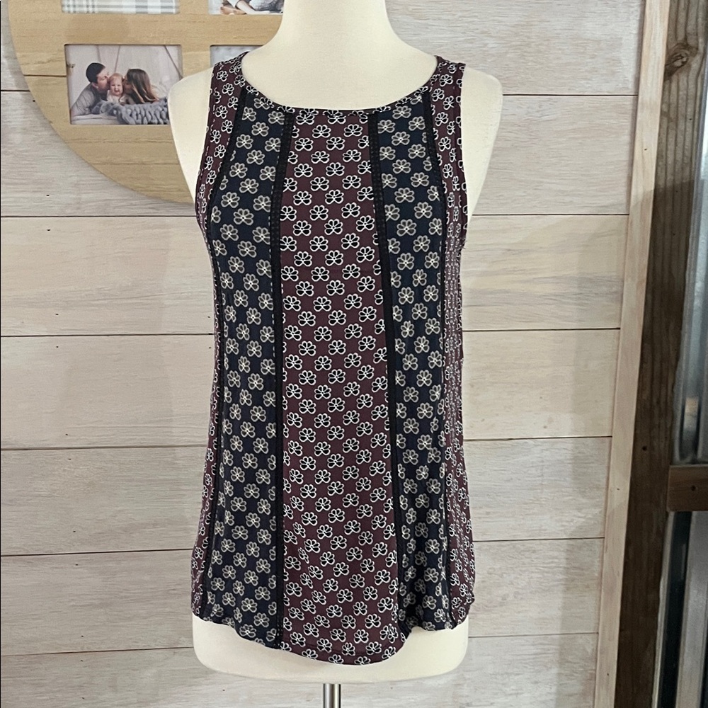 LOFT Burgundy and Navy Floral Tank Top XS